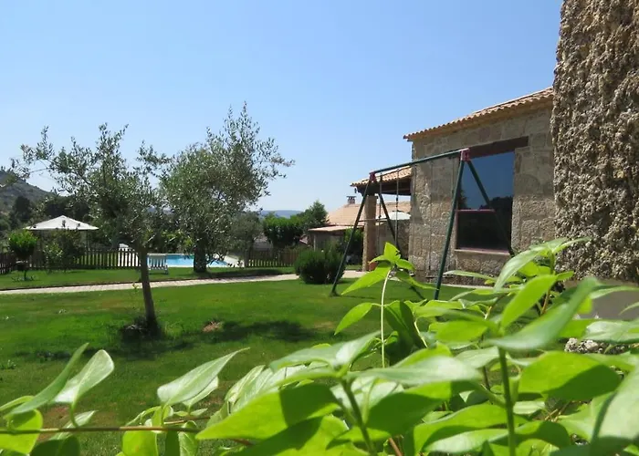 בית נופש Quinta Da Ribeira *